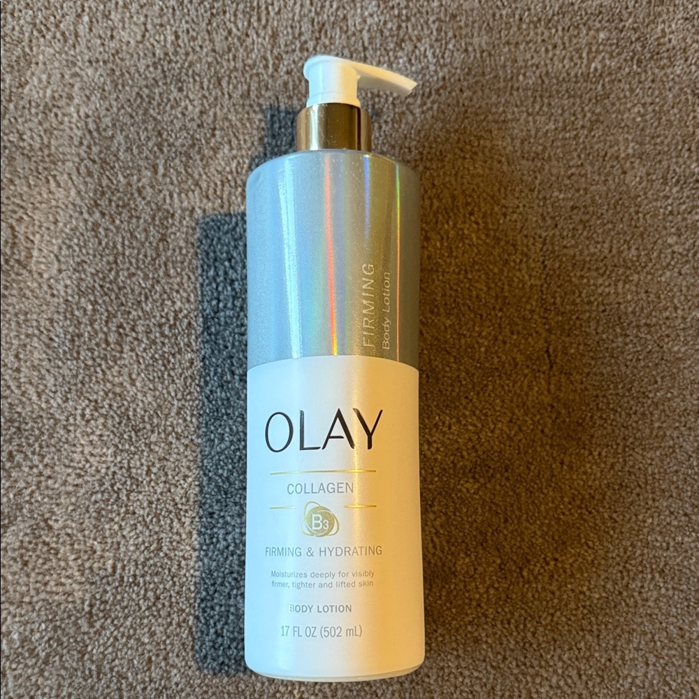 OLAY Collagen B3 Firming Body Lotion - Silver and White